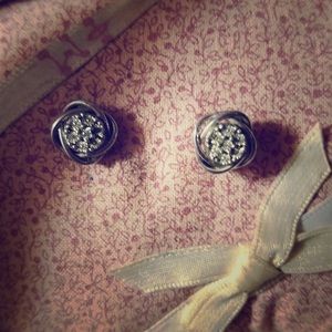 Kay jewelers diamond earrings (no backs)